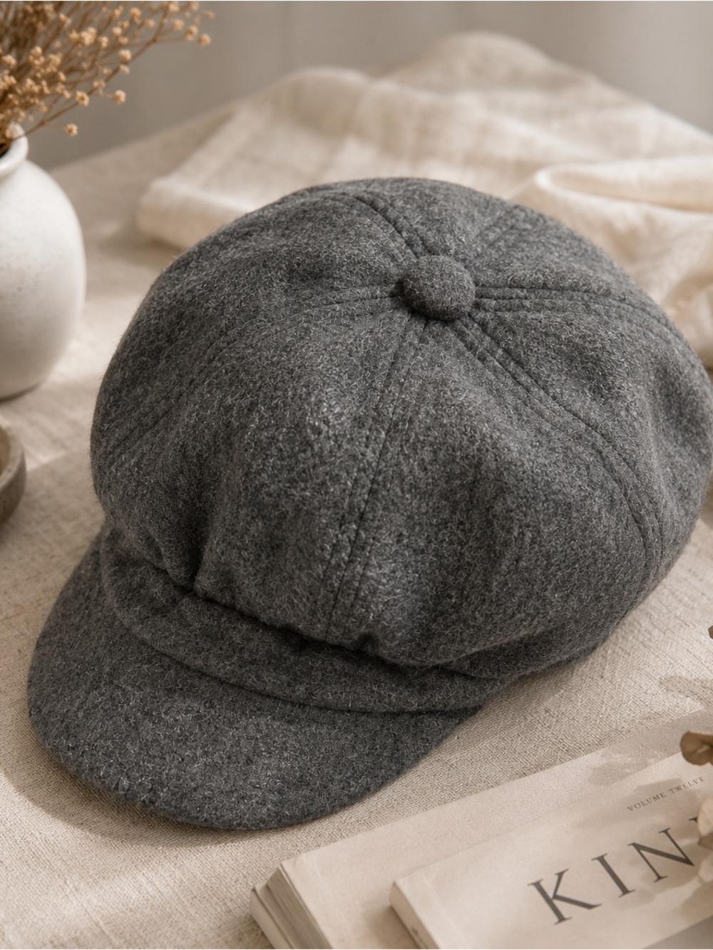 Elegant Gray Wool Newsboy Cap – Women’s Winter Hat